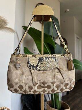 🤎🐍💛COACH Madison Signature Op Art Wristlet Mini Bag💛🐍🤎